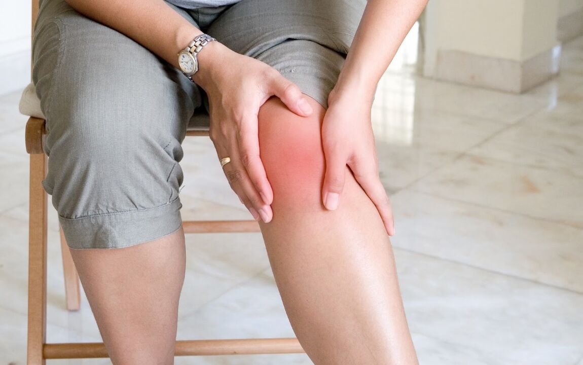 Възпаление със зачервяване в колянната става - признак на артрит