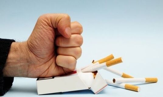 Спирането на пушенето ще предотврати болката в ставите на пръстите ви